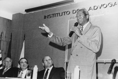 desagravo_ao_dr_edvaldo_de_brito_22_04_1998_tratada_002